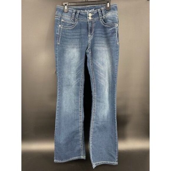 WallFlower Women’s 9 "The Luscious Curvy" Fit Bootcut Jeans - Picture 1 of 10